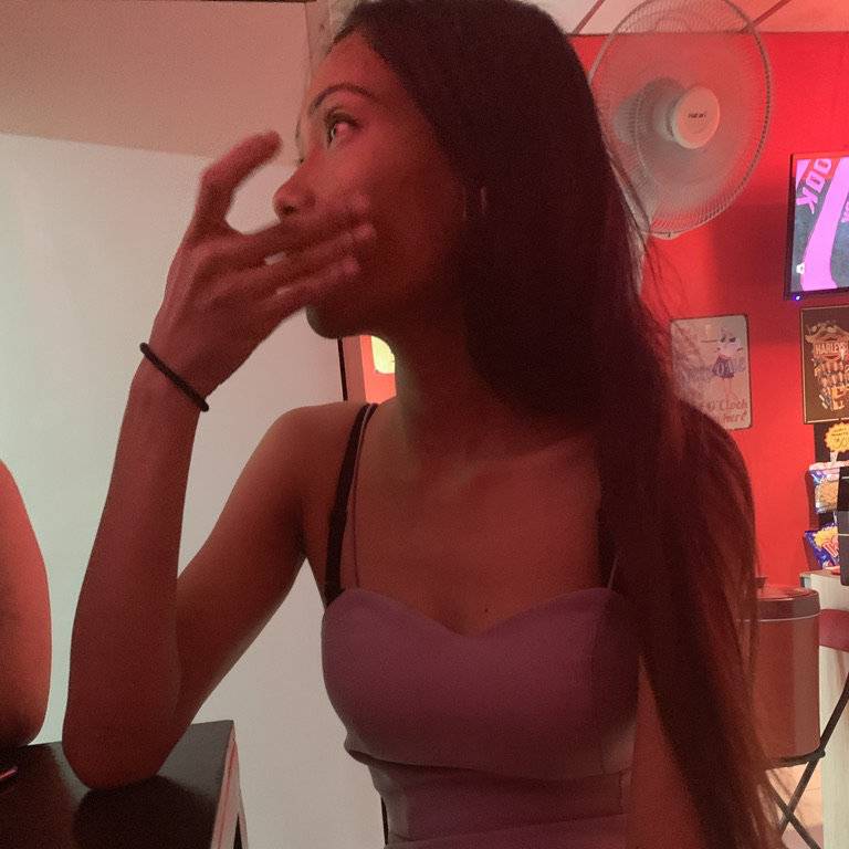 Beautiful Tall and Petite Bar Girl in Udonthani picture 3