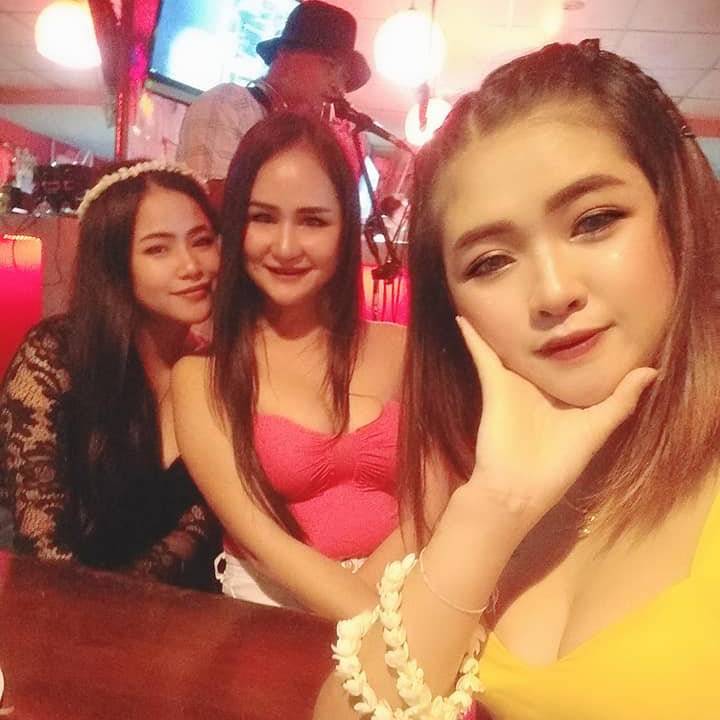 Crazy Bar Girls of Udon Thani picture 2