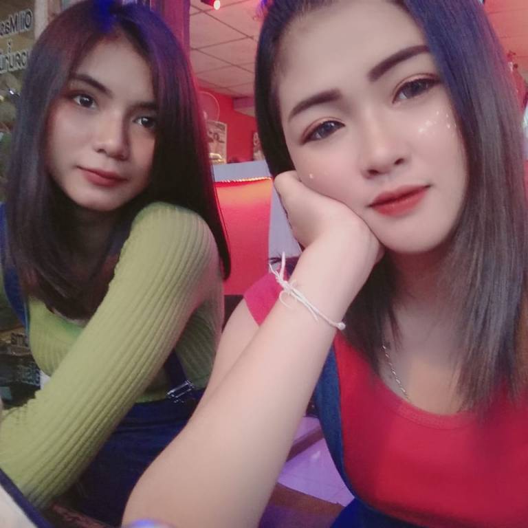 Two Beautiful Bar Girls in Udon Thani